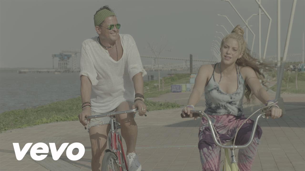 Video Clip Oficial de La Bicicleta de Carlos Vives Junto a Shakira